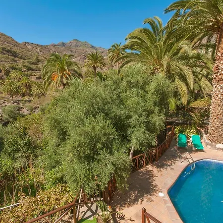 Casa Con Piscina En *